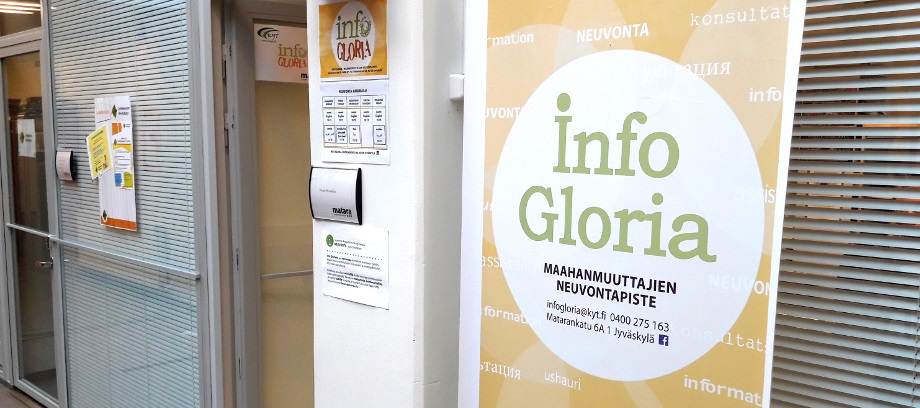 Info Glora -neuvontapisteen ovi.