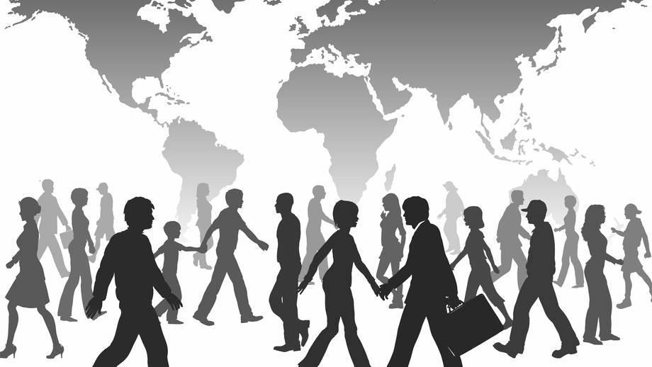 ihmisiä maailmankartalla.