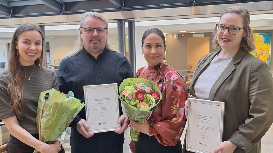 Kuvassa Kansanterveyspalkinnon saajat Aseman Lapsista ja Syöpäjärjestöistä